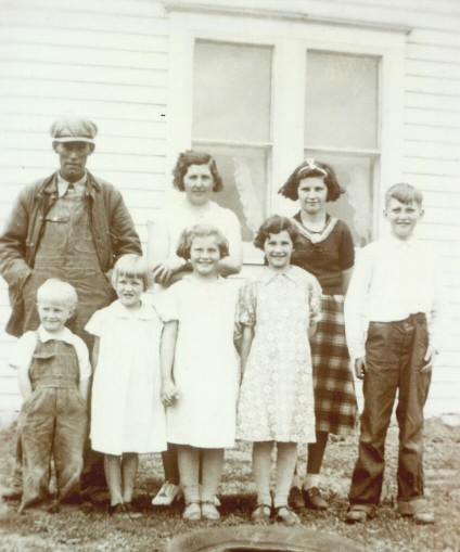 Frank Roggenbuck family in 1937